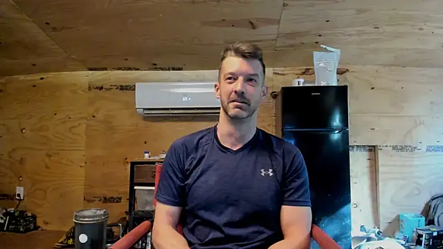 Snapshot of Kenny_Kyle chatting on 21, 10, 2025 Kenny Kyle online show from 21, 10, 2025