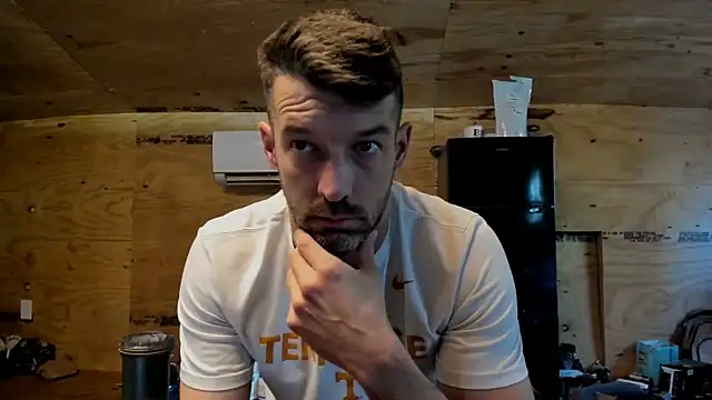 Snapshot of Kenny_Kyle chatting on 22, 10, 2025 Kenny Kyle online show from 22, 10, 2025