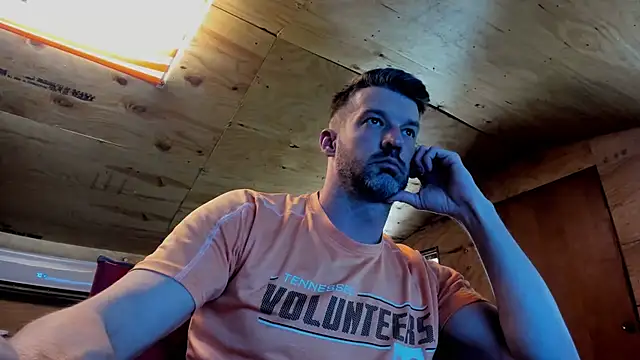 Snapshot of Kenny_Kyle chatting on 23, 10, 2025 Kenny Kyle online show from 23, 10, 2025