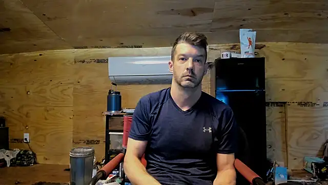 Snapshot of Kenny_Kyle chatting on 28, 10, 2025 Kenny Kyle online show from 28, 10, 2025