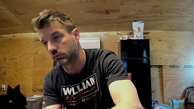 Snapshot of Kenny_Kyle chatting on 30, 10, 2025 Kenny Kyle online show from 30, 10, 2025