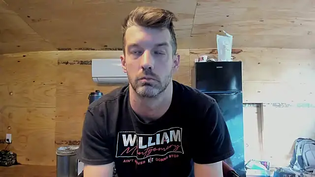 Snapshot of Kenny_Kyle chatting on 8, 11, 2025 Kenny Kyle online show from 8, 11, 2025