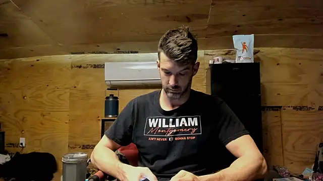 Snapshot of Kenny_Kyle chatting on 25, 11, 2025 Kenny Kyle online show from 25, 11, 2025