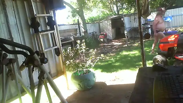 herbie010666 online show from 15, 3, 2026