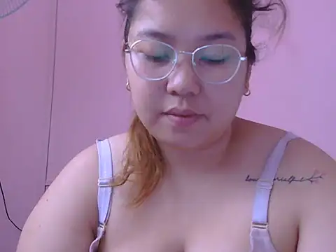 Snapshot of Boobsiemarie chatting on 28, 7, 2026 Boobsiemarie online show from 28, 7, 2026