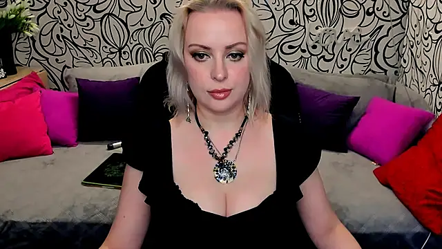 Hotdreamhere online show from 27, 12, 2024