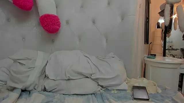 Burlesque XlX online show from 30, 9, 2025