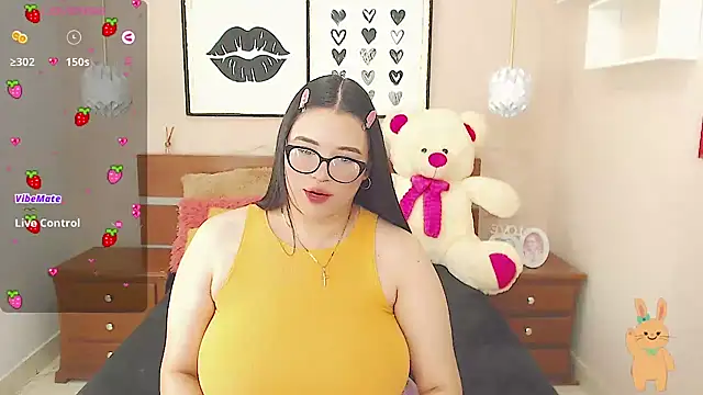 Snapshot of miss_linda_ chatting on 21, 1, 2025 miss linda  online show from 21, 1, 2025
