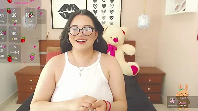 Snapshot of miss_linda_ chatting on 7, 2, 2025 miss linda  online show from 7, 2, 2025