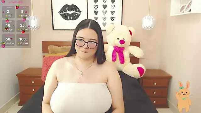 Snapshot of miss_linda_ chatting on 18, 2, 2025 miss linda  online show from 18, 2, 2025