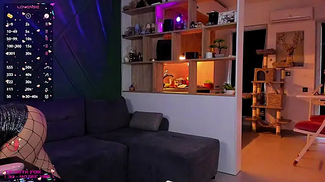  alleyesonme  online show from 1, 2, 2025