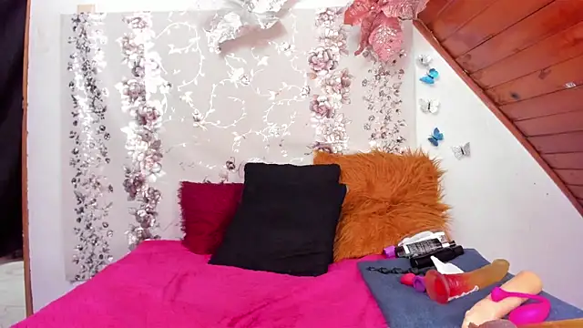 Snapshot of Hannaa32 chatting on 1, 3, 2025 Hannaa32 online show from 1, 3, 2025