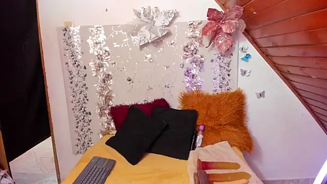 Snapshot of Hannaa32 chatting on 11, 3, 2025 Hannaa32 online show from 11, 3, 2025