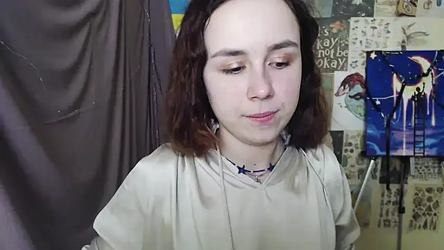 VeryVeryVeryShy  online show from 25, 2, 2025