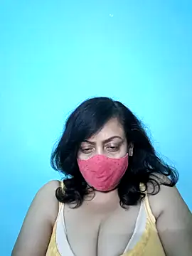 Snapshot of love_suman chatting on 5, 3, 2025 love suman online show from 5, 3, 2025