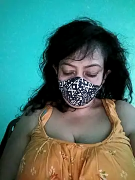 Snapshot of love_suman chatting on 12, 9, 2025 love suman online show from 12, 9, 2025