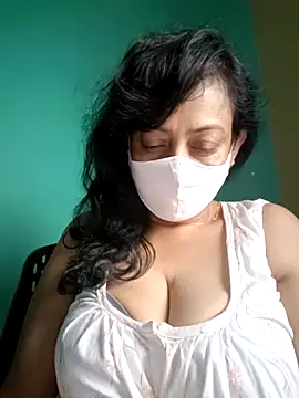 Snapshot of love_suman chatting on 7, 10, 2025 love suman online show from 7, 10, 2025