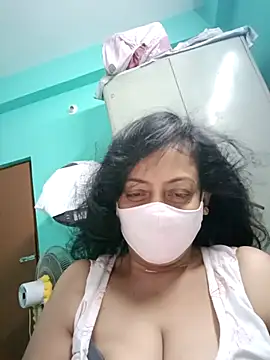 Snapshot of love_suman chatting on 8, 10, 2025 love suman online show from 8, 10, 2025