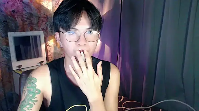 Sexy Handsome Drex online show from 13, 1, 2025