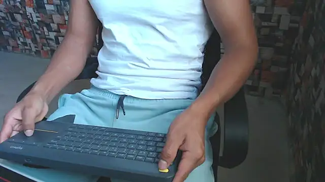 Snapshot of sexatlexx chatting on 2, 10, 2025 sexatlexx online show from 2, 10, 2025