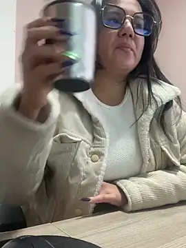 SWEETLILY18 online show from 21, 1, 2025