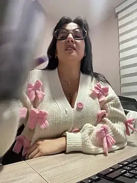 SWEETLILY18 online show from 6, 2, 2025