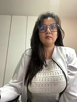 SWEETLILY18 online show from 22, 2, 2025