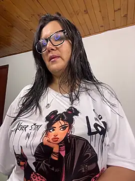 SWEETLILY18 online show from 28, 7, 2026