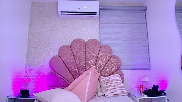 Snapshot of leon_gaby chatting on 19, 11, 2025 leon gaby online show from 19, 11, 2025