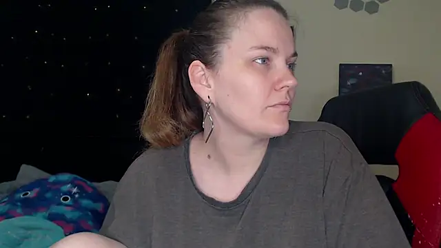 ToxicLilly online show from 10, 3, 2025