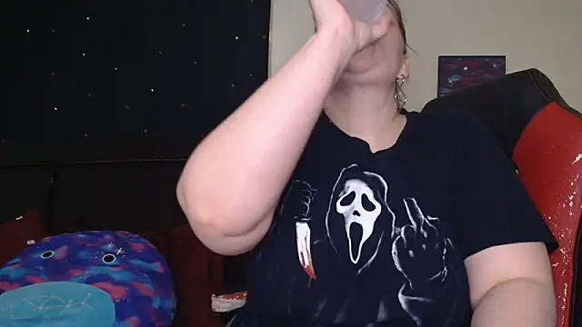 ToxicLilly online show from 31, 10, 2025