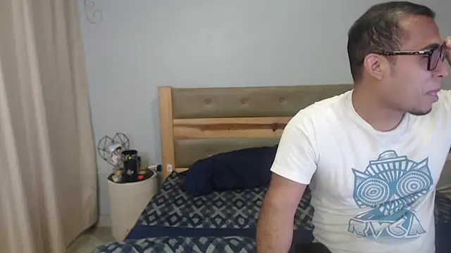 couplesex ve online show from 14, 4, 2026