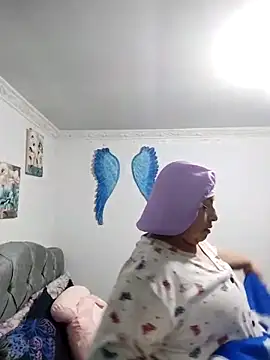 Snapshot of Keyla01_ chatting on 21, 10, 2025 Keyla01 online show from 21, 10, 2025