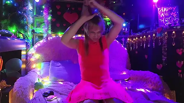 Snapshot of Alexa_Cosmic chatting on 4, 2, 2025 Alexa Cosmic online show from 4, 2, 2025