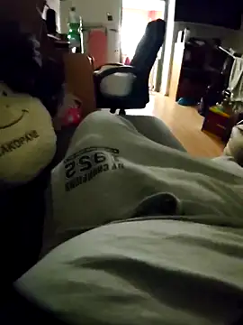 Snapshot of anonymus9006 chatting on 21, 3, 2025 anonymus9006 online show from 21, 3, 2025