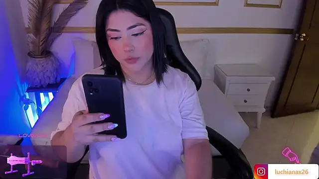 Snapshot of lucy26_ chatting on 26, 2, 2025 lucy26 online show from 26, 2, 2025