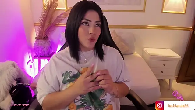 Snapshot of lucy26_ chatting on 2, 3, 2025 lucy26 online show from 2, 3, 2025