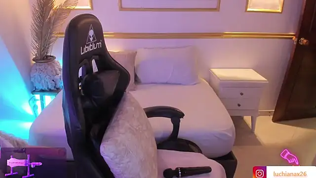 Snapshot of lucy26_ chatting on 6, 3, 2025 lucy26 online show from 6, 3, 2025