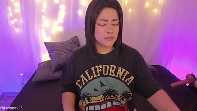 Snapshot of lucy26_ chatting on 30, 9, 2025 lucy26 online show from 30, 9, 2025