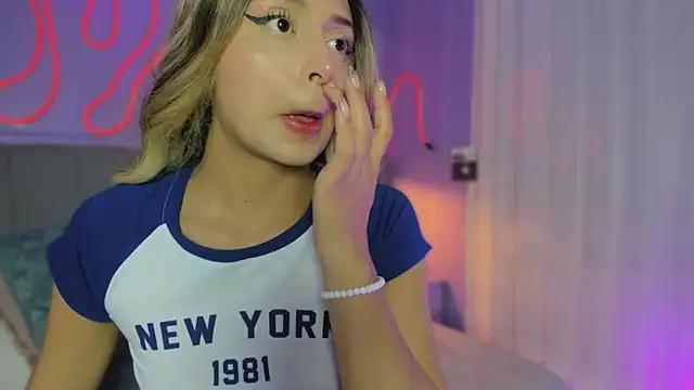 Sofly s online show from 19, 11, 2025