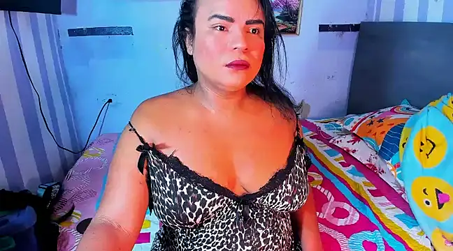 Snapshot of luciana_osorno chatting on 28, 2, 2025 luciana osorno online show from 28, 2, 2025