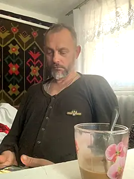 Snapshot of GHsveter chatting on 27, 10, 2025 GHsveter online show from 27, 10, 2025