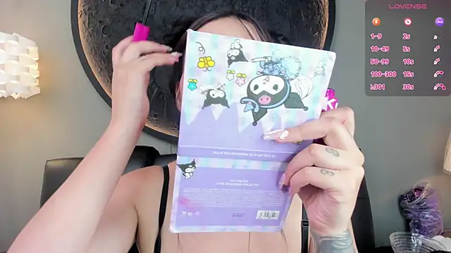 Snapshot of miss_sharlotte18 chatting on 19, 2, 2025 miss sharlotte18 online show from 19, 2, 2025