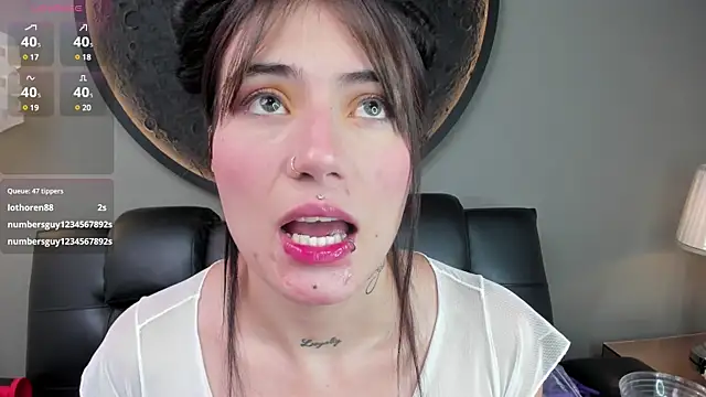 Snapshot of miss_sharlotte18 chatting on 24, 2, 2025 miss sharlotte18 online show from 24, 2, 2025