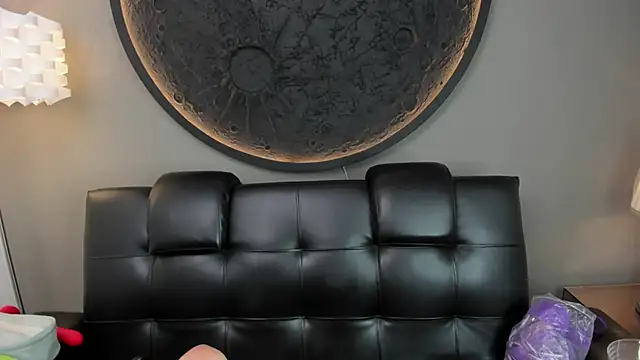 Snapshot of miss_sharlotte18 chatting on 25, 2, 2025 miss sharlotte18 online show from 25, 2, 2025