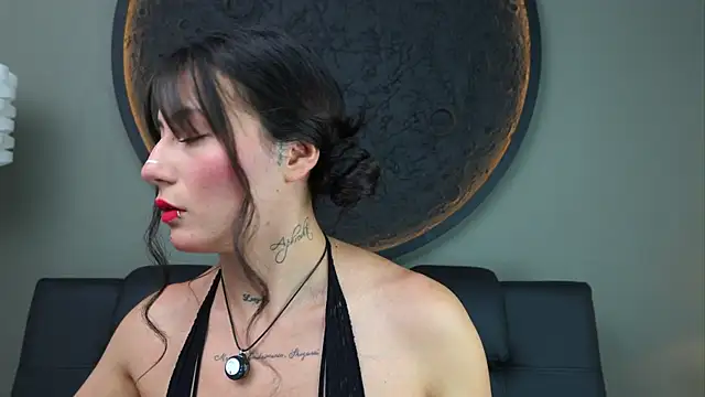 Snapshot of miss_sharlotte18 chatting on 11, 9, 2025 miss sharlotte18 online show from 11, 9, 2025