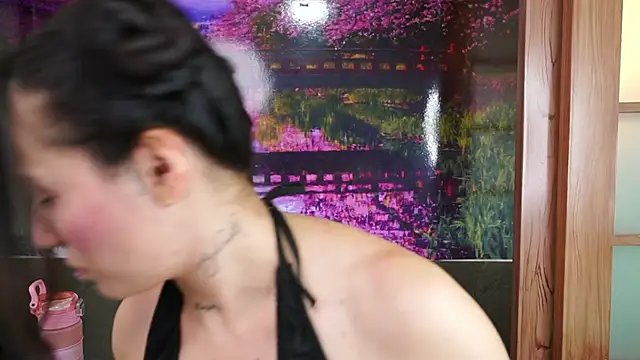 Snapshot of miss_sharlotte18 chatting on 3, 12, 2025 miss sharlotte18 online show from 3, 12, 2025