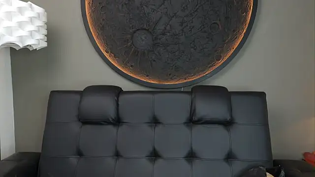 Snapshot of miss_vaiolette chatting on 13, 11, 2025 miss vaiolette online show from 13, 11, 2025