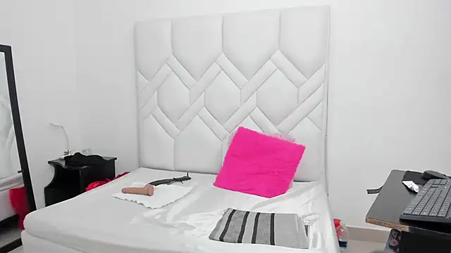 Mature Hard online show from 26, 2, 2025