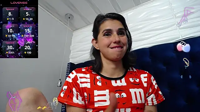 Snapshot of Eva-Williams chatting on 2, 12, 2024 Eva-Williams online show from 2, 12, 2024